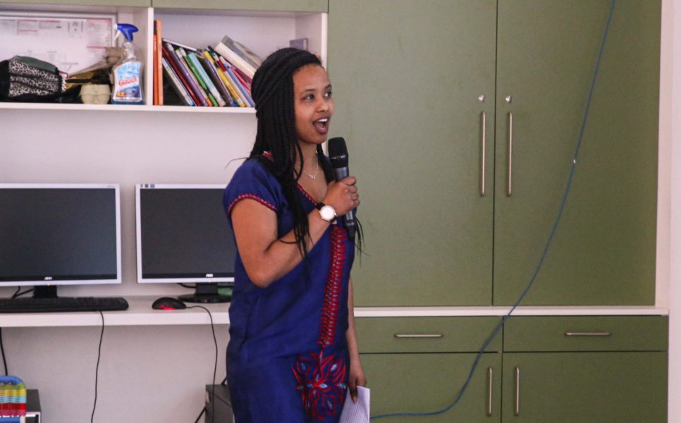 Saron presenteert klein 966x600